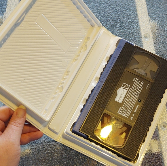 Disney's Lion King 1 and 1/2 - VHS Movie - Picture 2 of 7